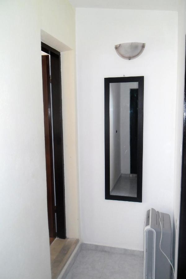 Apartments By The Sea Splitska, Brac - 2923 Postira Exterior foto